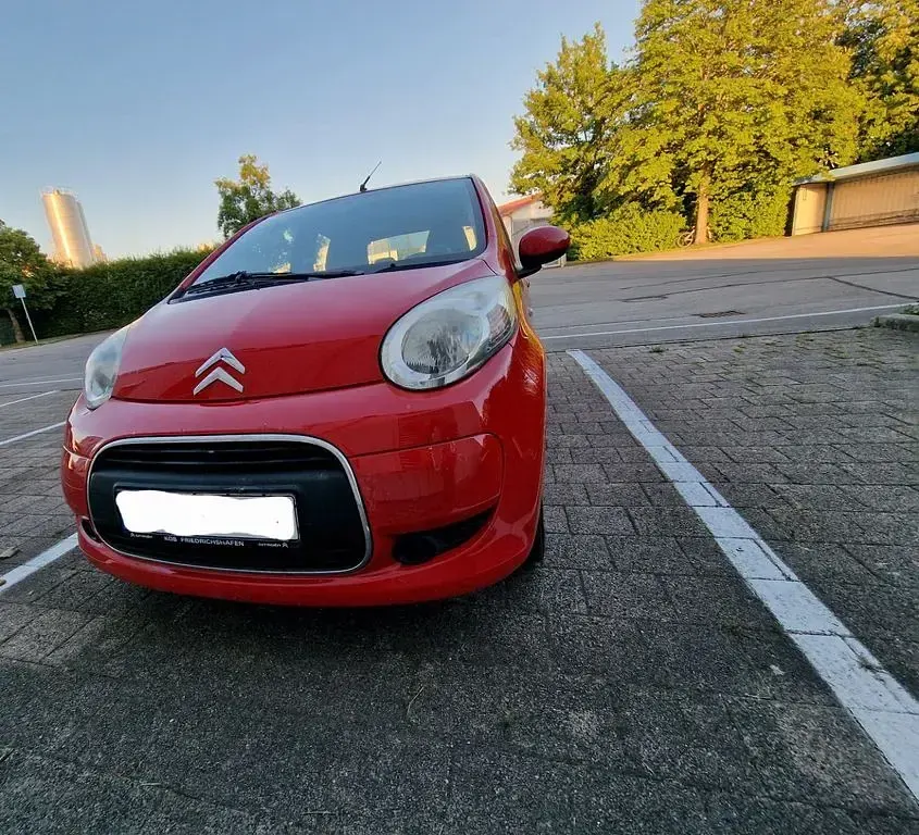Gebraucht Citroën C1 SELECTION 68 PS (50 kW) 2011 Rot Kleinwagen