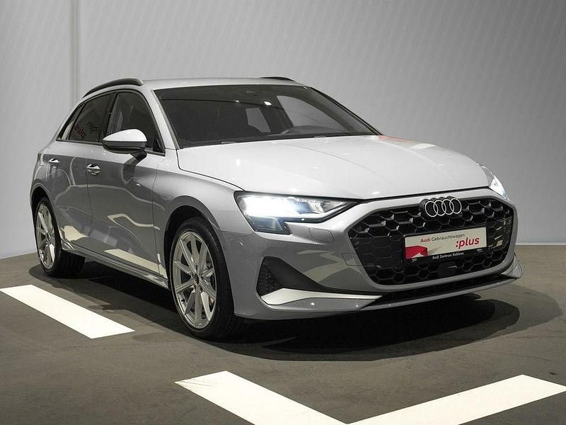 Gebraucht Audi A3 Advanced 150 PS (110 kW) 2025 Pfeilgrau perleffekt Limousine