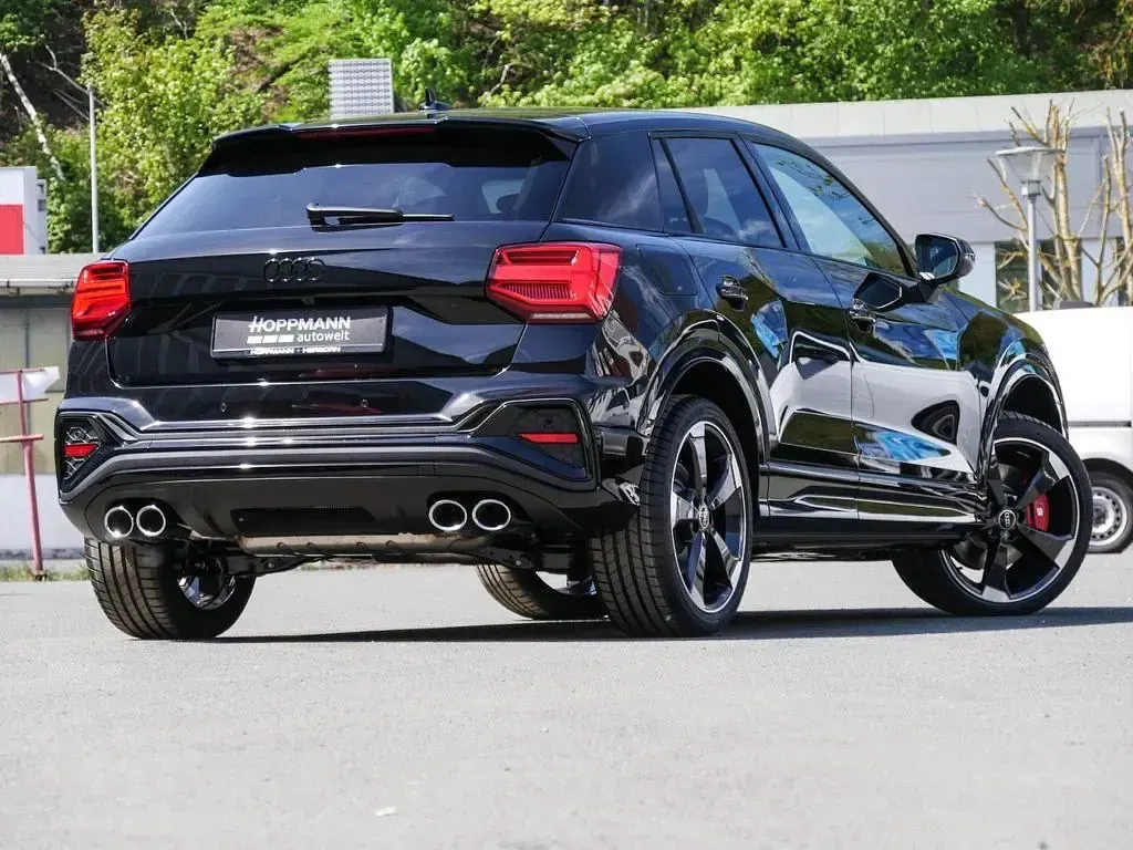 Neu Audi SQ2 Ambiente 300 PS (220 kW) 2026 Schwarz SUV