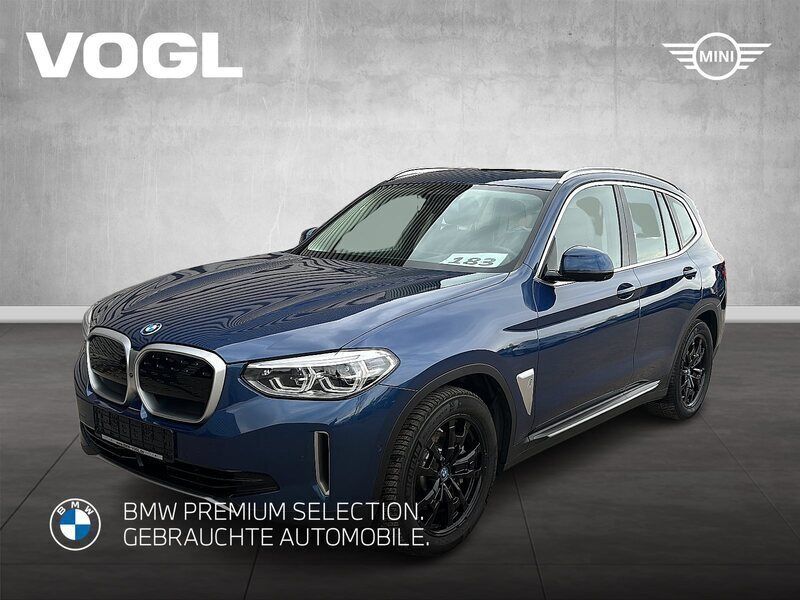 Blau Gebraucht 2021 BMW iX3 Performance SUV | 32.880 € (Fairer Preis) - Bild 1/4