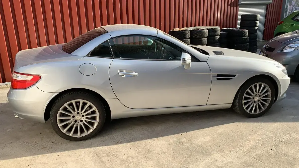 Gebraucht Mercedes SLK200 184 PS (135 kW) 2012 Silber Cabrio
