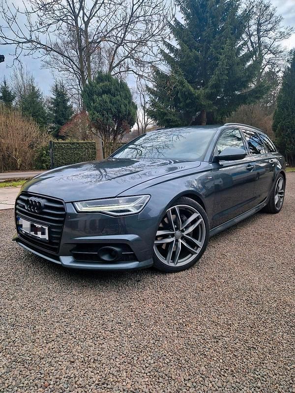 Second-hand Audi A6 Black Edition 272 CP (200 kW) 2016 Gri Break