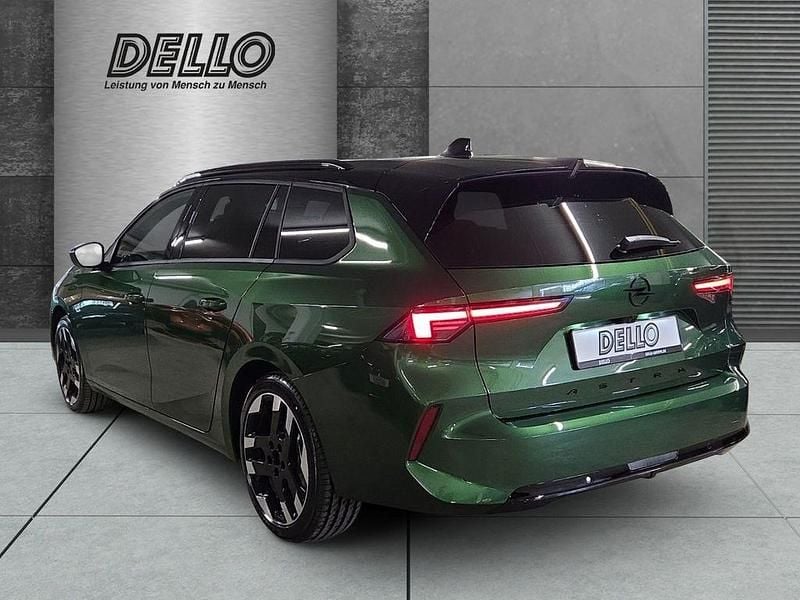 Neu Opel Astra Ultimate 114 kW (156 PS) 2026 Klover grün Kombi