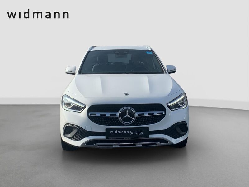 Gebraucht Mercedes GLA250 160 PS (117 kW) 2020 Unilack polarweiss SUV