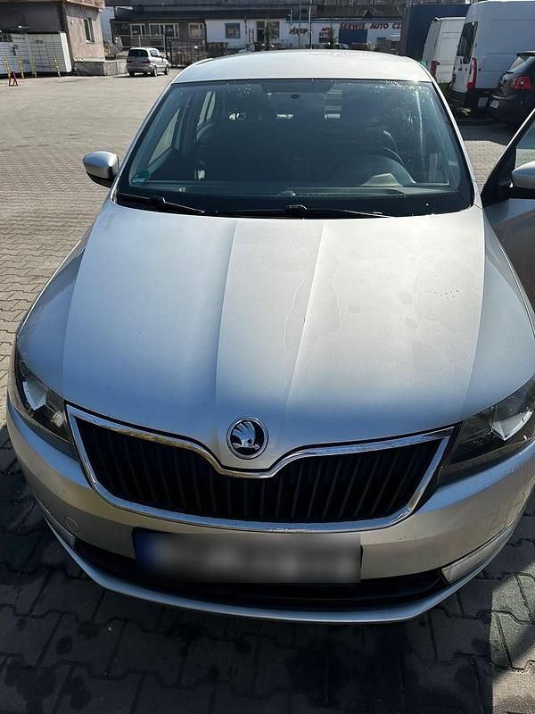 Gebraucht Skoda Rapid 116 PS (85 kW) 2016 Silber Kleinwagen