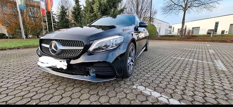 Schwarz Gebraucht 2020 Mercedes C200 Kombi | 19.400 € (Fairer Preis) - Bild 1/4