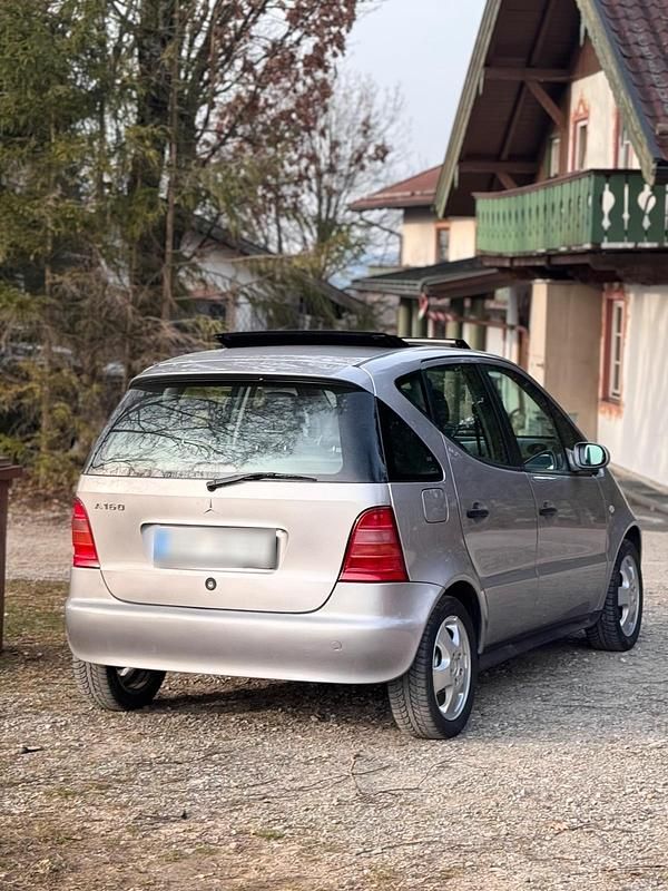 Gebraucht Mercedes A160 105 PS (77 kW) 1998 Silber Limousine