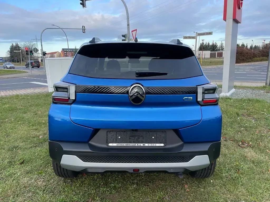 Neu Citroën C3 110 PS (80 kW) 2025 Brightblau SUV