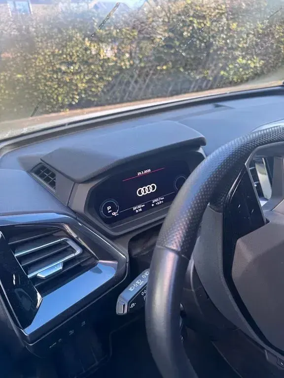 Second-hand Audi Q4 e-tron 125 kW (170 CP) 2022 SUV