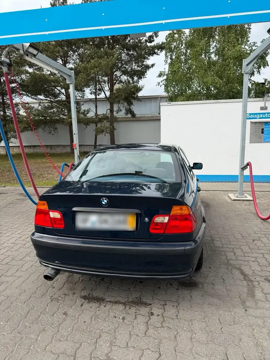 Gebraucht BMW 2000 115 PS (84 kW) 2000 Blau Limousine