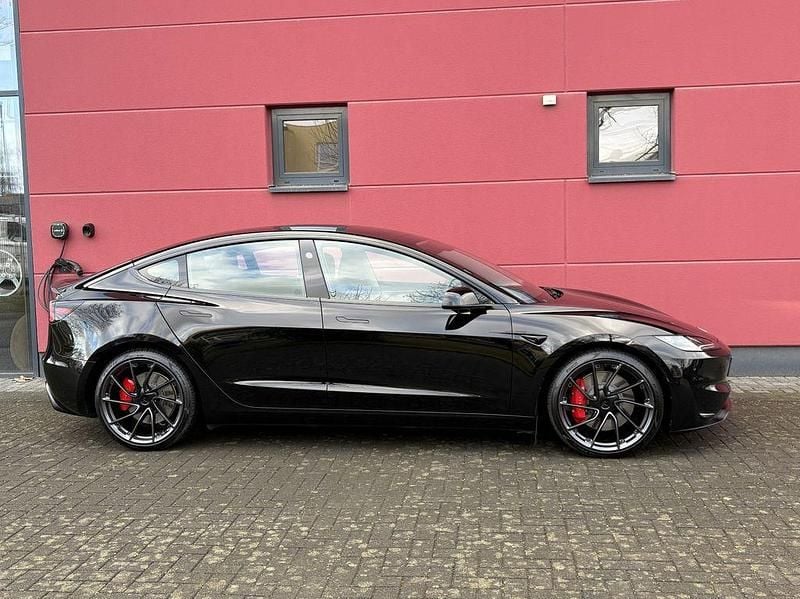 Gebraucht Tesla Model 3 Performance 461 kW (627 PS) 2025 Diamondblack** Limousine
