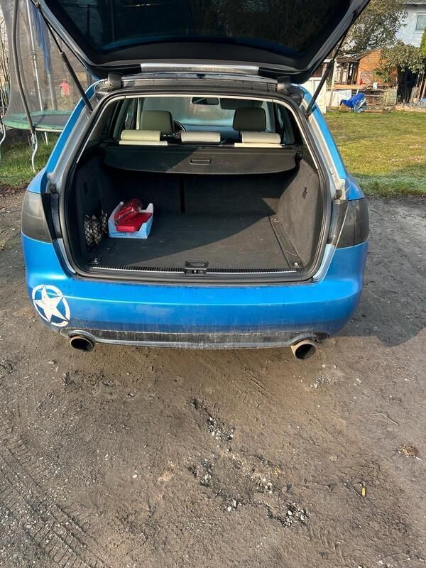 Blau Gebraucht 2005 Audi A4 Kombi | 4.000 € (Teuer) - Bild 1/4