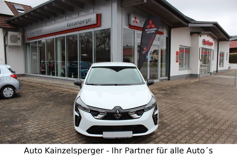 Weiß Gebraucht 2023 Mitsubishi Colt Plus Limousine | 16.990 € (Guter Preis) - Bild 1/4