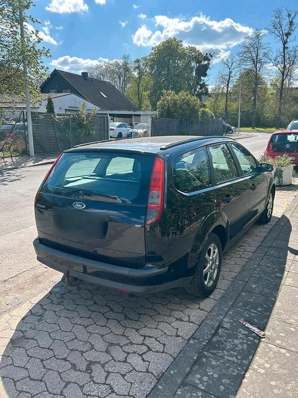Second-hand Ford Focus 100 CP (73 kW) 2005 Negru Break