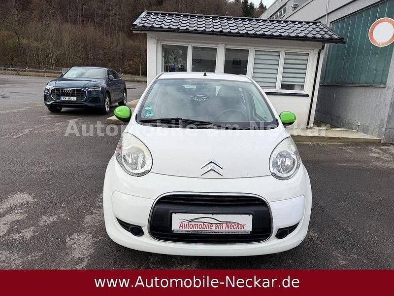 Gebraucht Citroën C1 Style 68 PS (50 kW) 2011 Weiß Kleinwagen