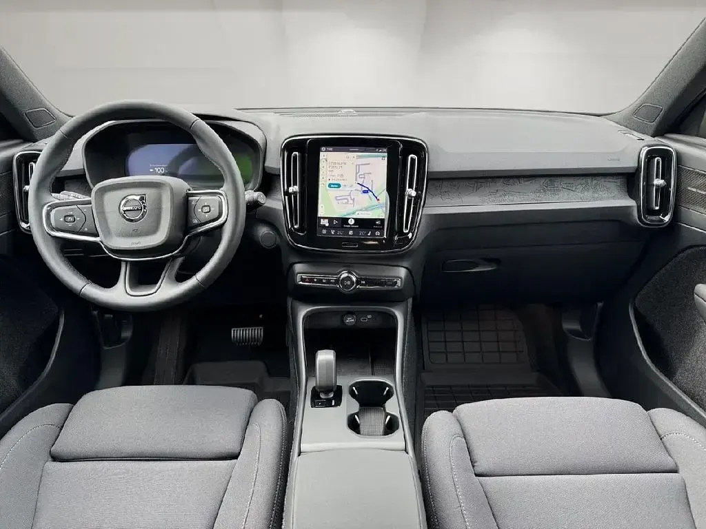 Gebraucht Volvo EX40 Plus 175 kW (238 PS) 2026 Vapour grey / metallic SUV