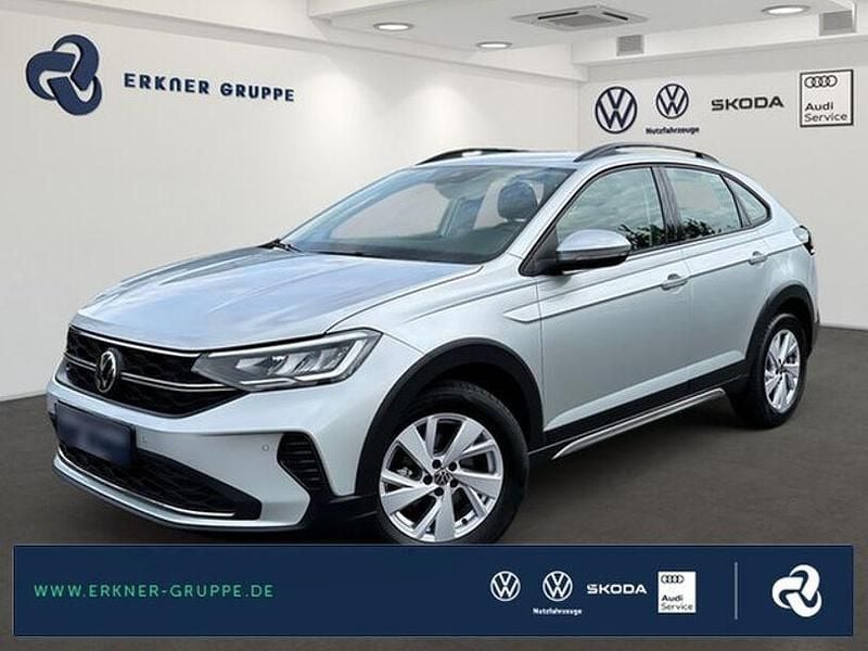 Reflexsilber metallic Gebraucht 2024 VW Taigo Life SUV | 21.399 € (Guter Preis) - Bild 1/4