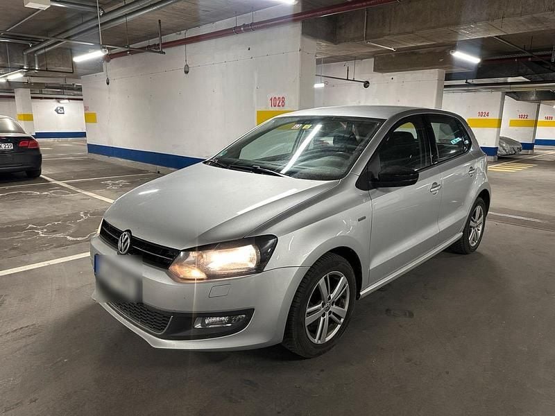 Gebraucht VW Polo Match 90 PS (66 kW) 2013 Silber Kleinwagen