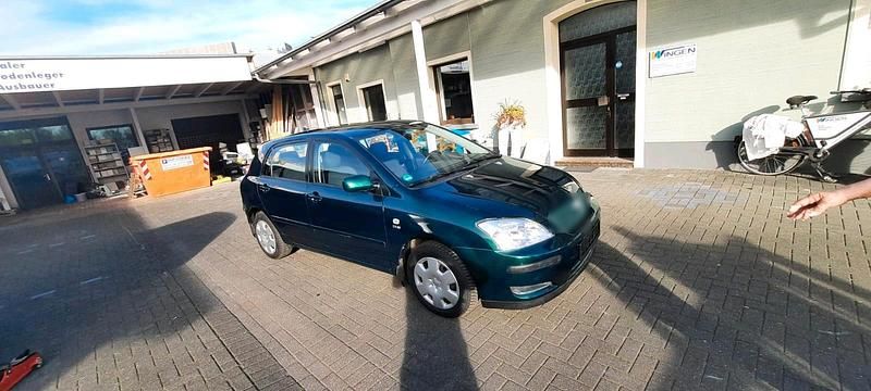 Gebraucht Toyota Corolla 95 PS (69 kW) 2002 Grün Limousine