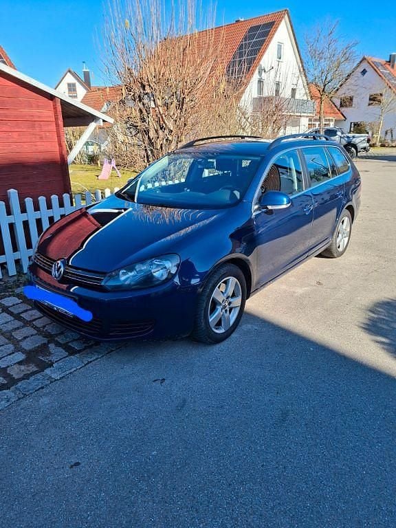 Gebraucht VW Golf VII Comfortline 140 PS (102 kW) 2012 Blau Kombi