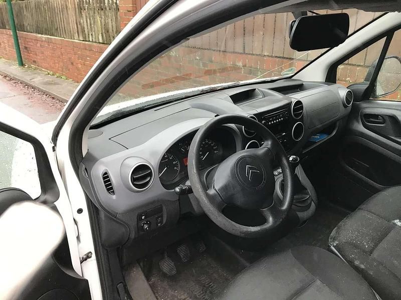 Gebraucht Citroën Berlingo 90 PS (66 kW) 2011 Van / Kleinbus