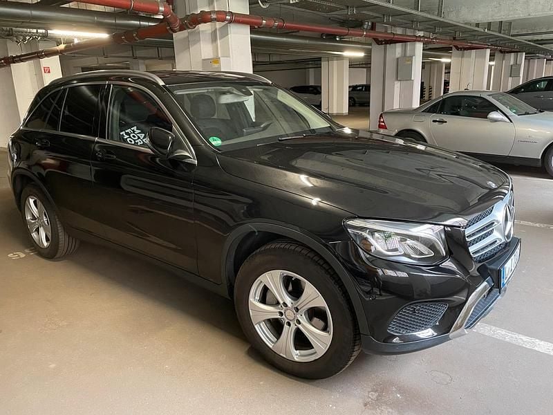 Schwarz Gebraucht 2016 Mercedes GLC250 SUV | 26.000 € - Bild 1/4