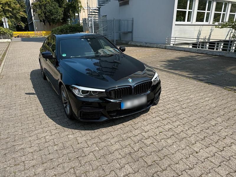 Schwarz Gebraucht 2019 BMW 520 M Sport Limousine | 23.600 € (Guter Preis) - Bild 1/4