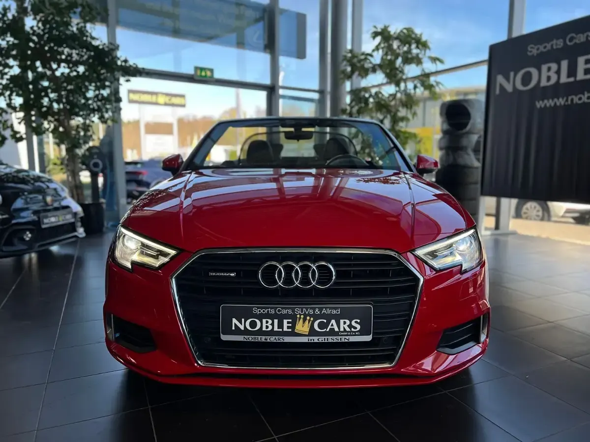 Gebraucht Audi A3 Cabriolet S-Line 190 PS (139 kW) 2018 Tangorot metallic (metallic) Cabrio