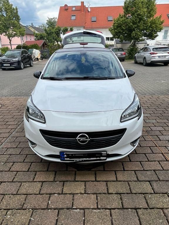 Gebraucht Opel Corsa Color Edition 101 PS (74 kW) 2015 Weiß Kleinwagen
