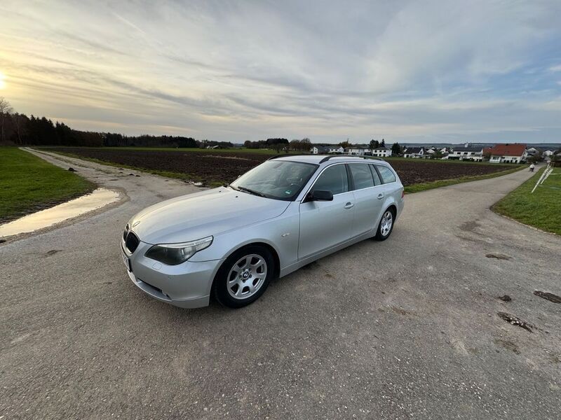 Silber Gebraucht 2005 BMW 525 Kombi | 2.900 € (Guter Preis) - Bild 1/4
