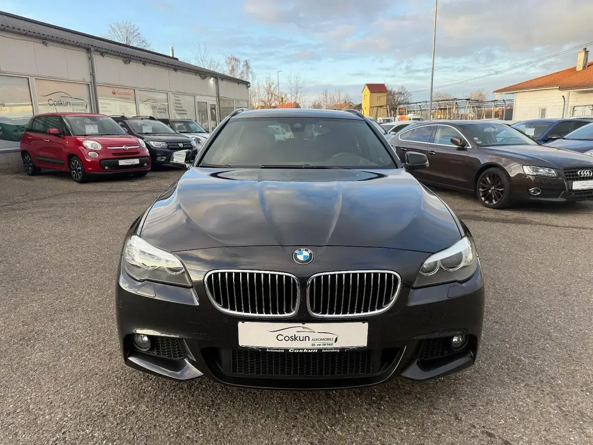 Gebraucht BMW 525 Comfort Edition 218 PS (160 kW) 2011 Schwarz Limousine