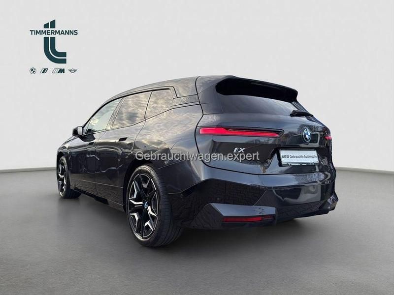 Gebraucht BMW iX 239 kW (326 PS) 2022 Sophisto grau brillant (metallic) SUV