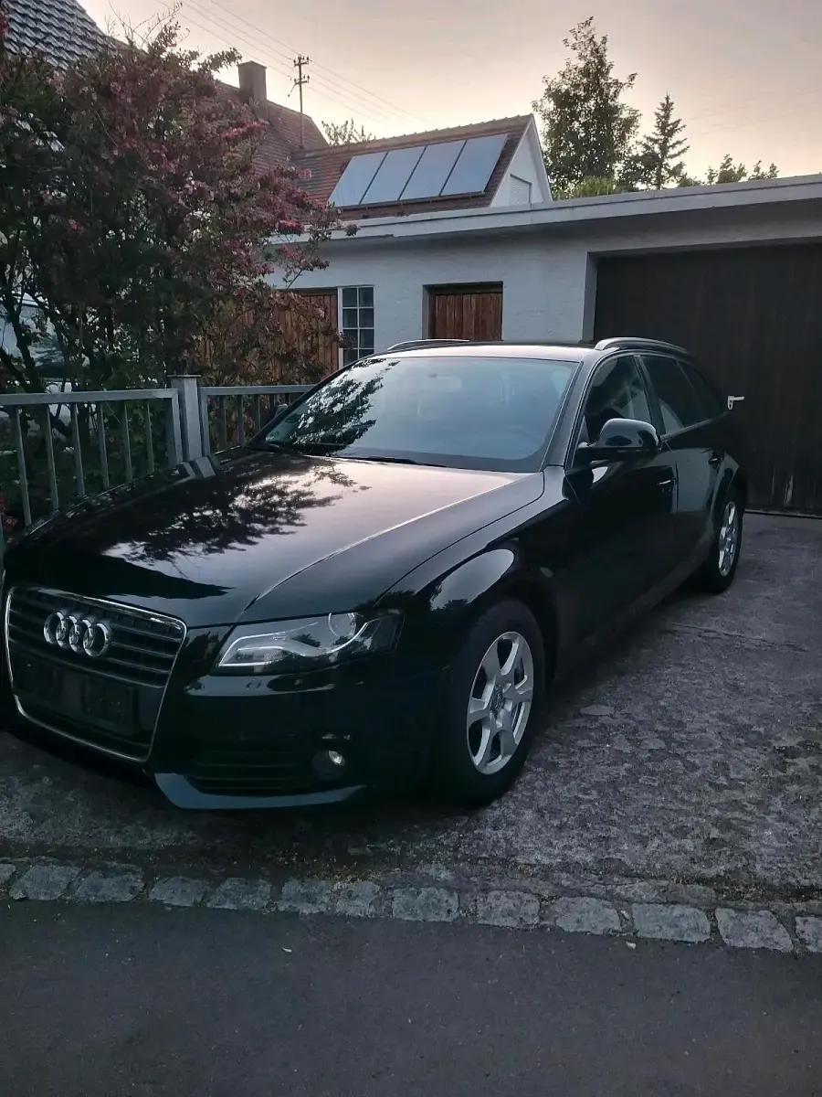 Gebraucht Audi A4 120 PS (88 kW) 2009 Schwarz Kombi