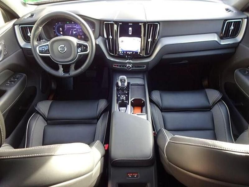 Gebraucht Volvo XC60 Plus 398 PS (292 kW) 2024 Onyx black SUV