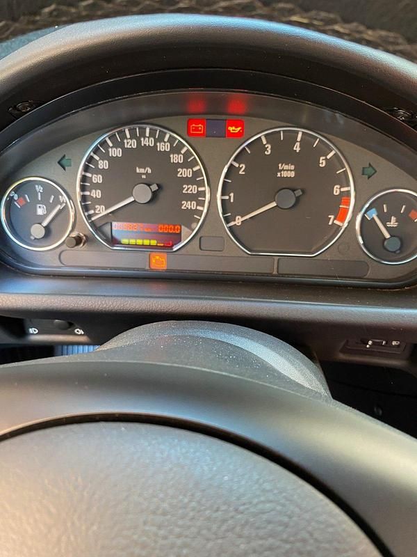 Gebraucht BMW Z3 Sport Line 118 PS (86 kW) 2000 Schwarz Cabrio
