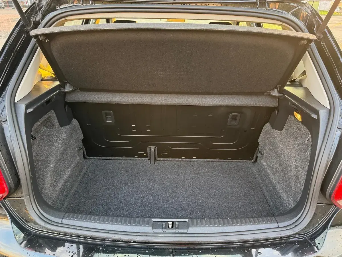 Gebraucht VW Polo Trendline 60 PS (44 kW) 2011 Schwarz Kleinwagen