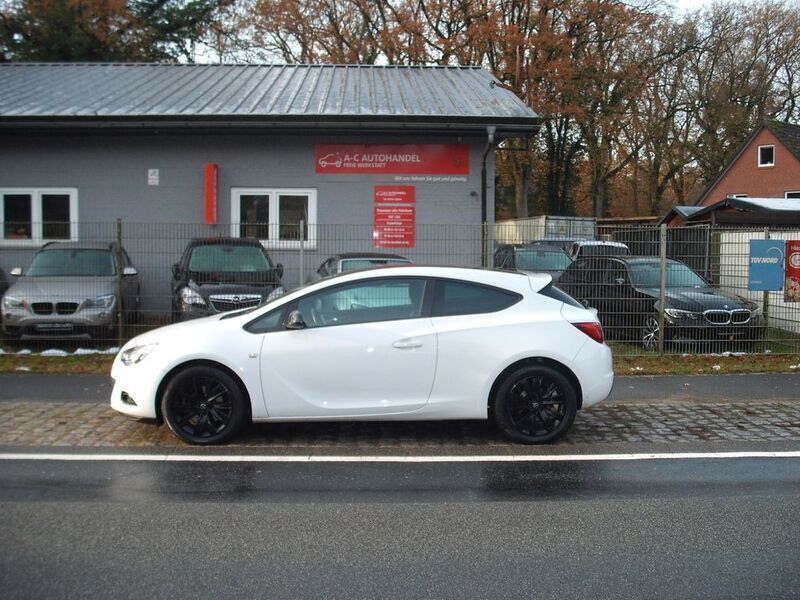 Weiß Gebraucht 2014 Opel Astra GTC Edition Limousine | 8.399 € (Fairer Preis) - Bild 1/4