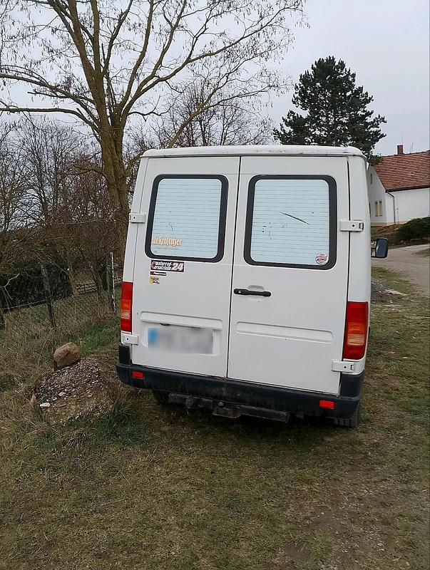 Second-hand VW LT 75 CP (55 kW) 2008 Alb Berlinǎ