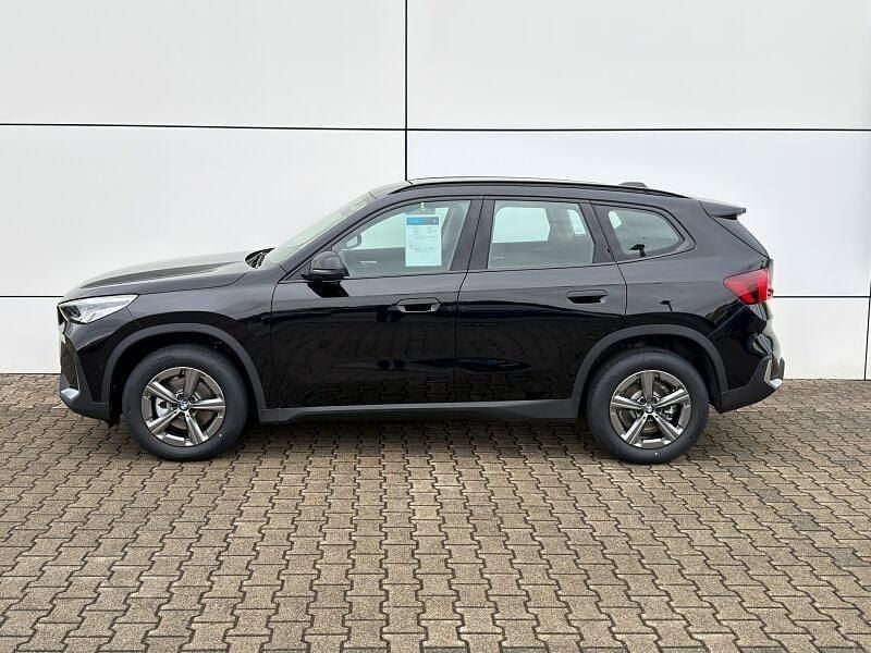 Neu BMW X1 136 PS (100 kW) 2026 Schwarz uni SUV