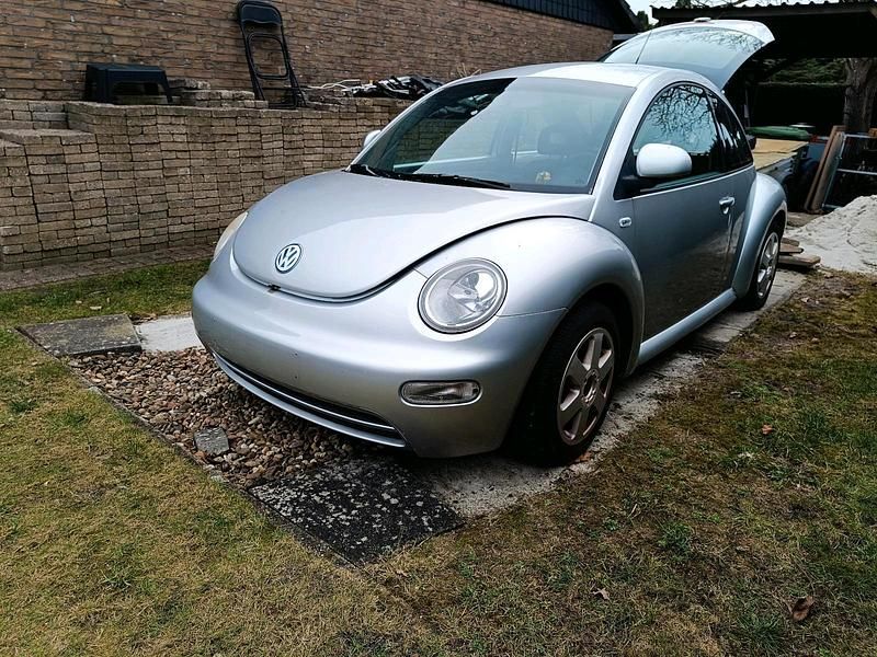 Gebraucht VW Beetle 115 PS (84 kW) 2000 Silber Kleinwagen