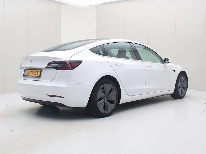 Weiß Gebraucht 2020 Tesla Model 3 Standard Range Limousine | 19.900 € (Guter Preis) - Bild 1/4