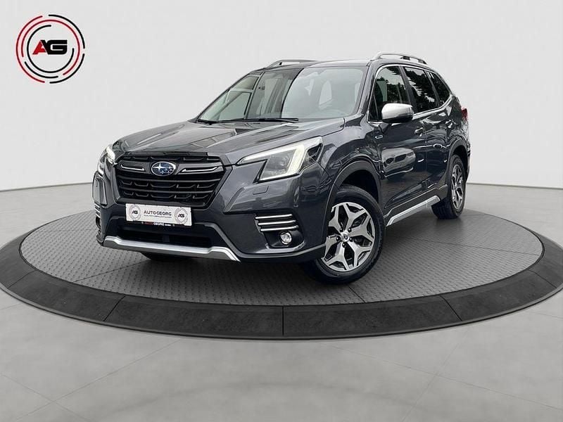 Grau Gebraucht 2024 Subaru Forester Active SUV | 34.900 € (Guter Preis) - Bild 1/4