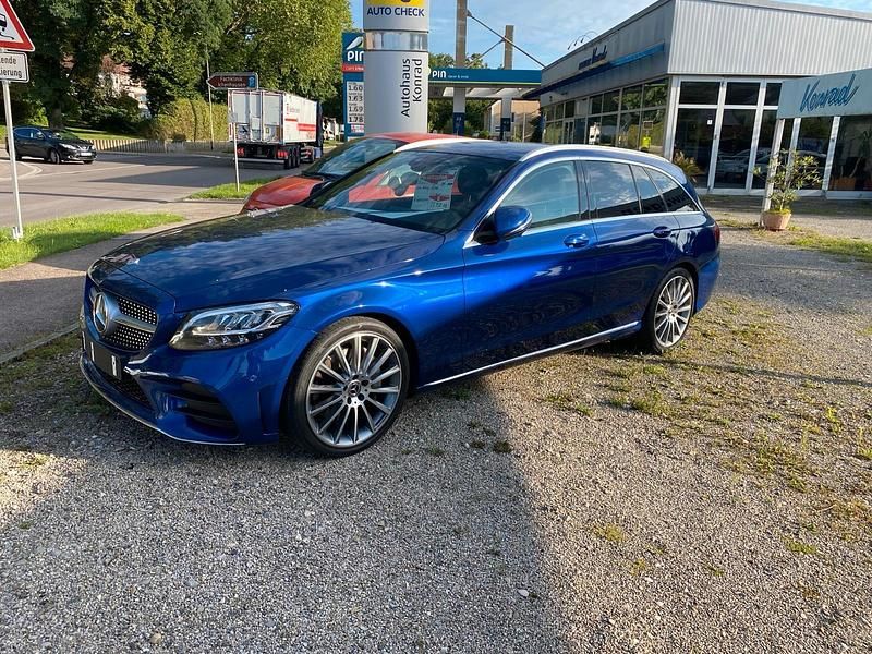 Blau Gebraucht 2019 Mercedes C300 AMG Kombi | 24.950 € (Fairer Preis) - Bild 1/1