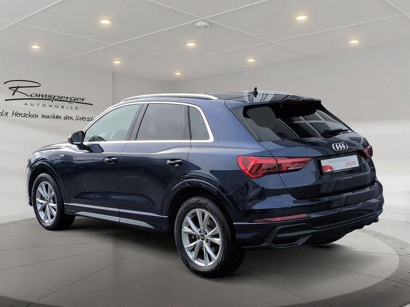 Gebraucht Audi Q3 S-Line 190 PS (139 kW) 2022 Blau (navarrablau metallic) SUV