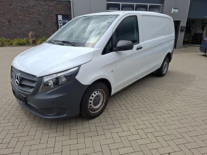 Andere Gebraucht 2017 Mercedes Vito Van / Kleinbus | 11.894 € (Superpreis) - Bild 1/4