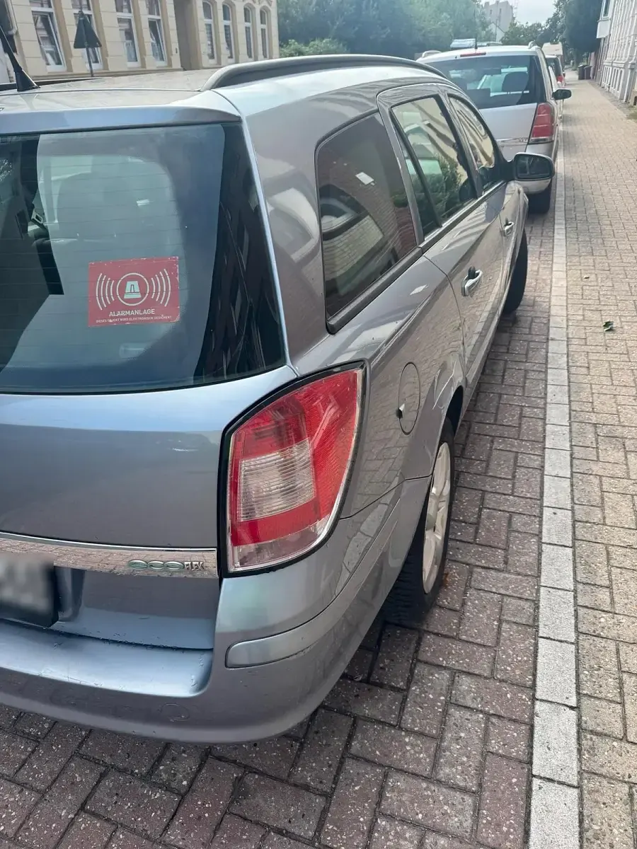 Gebraucht Opel Astra 105 PS (77 kW) 2005 Silber Kombi