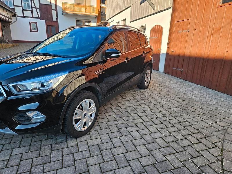 Gebraucht Ford Kuga Cool & Connect 150 PS (110 kW) 2019 Schwarz SUV
