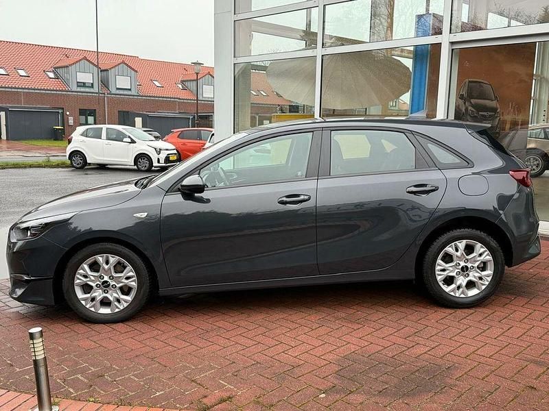 Gebraucht Kia Ceed Edition 7 101 PS (74 kW) 2022 Pentametalgrau Kleinwagen