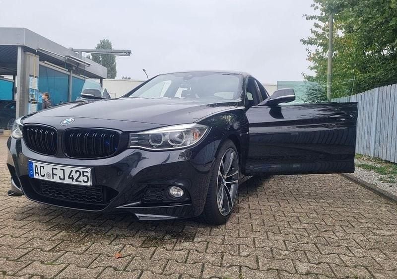 Gebraucht BMW 320 Gran Turismo M Sport 190 PS (139 kW) 2016 Schwarz Limousine