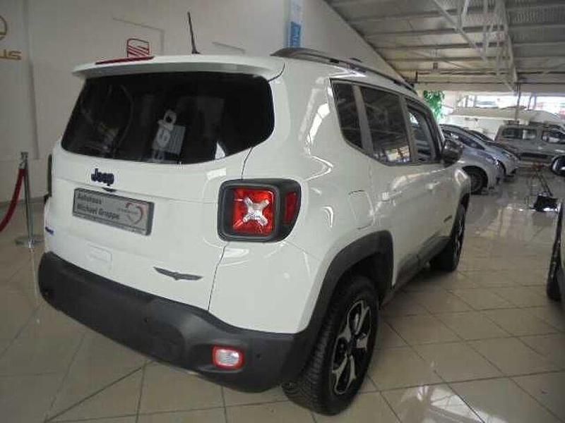Gebraucht Jeep Renegade Trailhawk 241 PS (177 kW) 2022 Weiß SUV